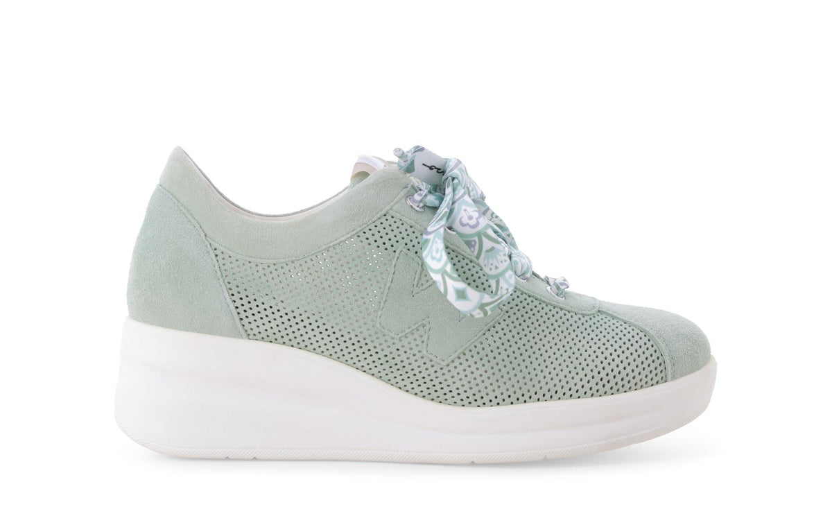 gid://shopify/Product/15761227088204_1