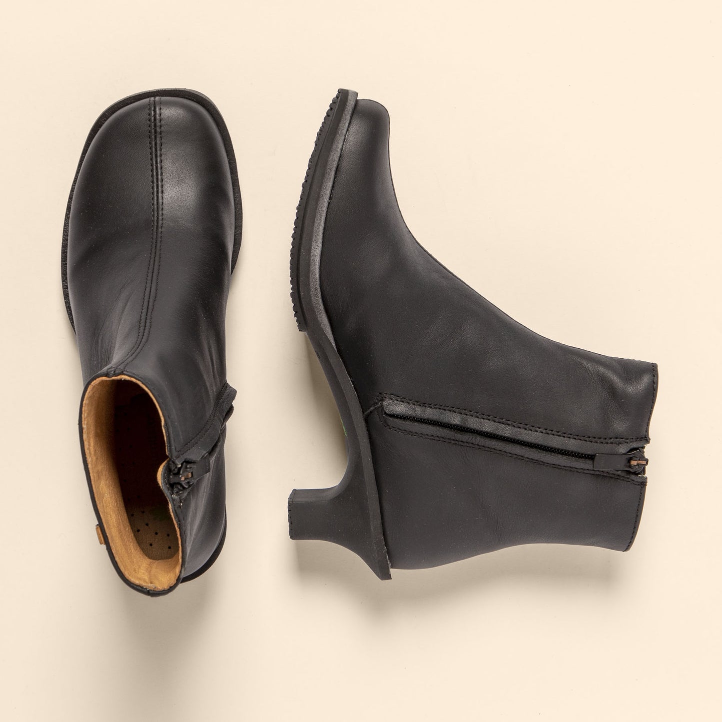 gid://shopify/Product/15700212187468_4