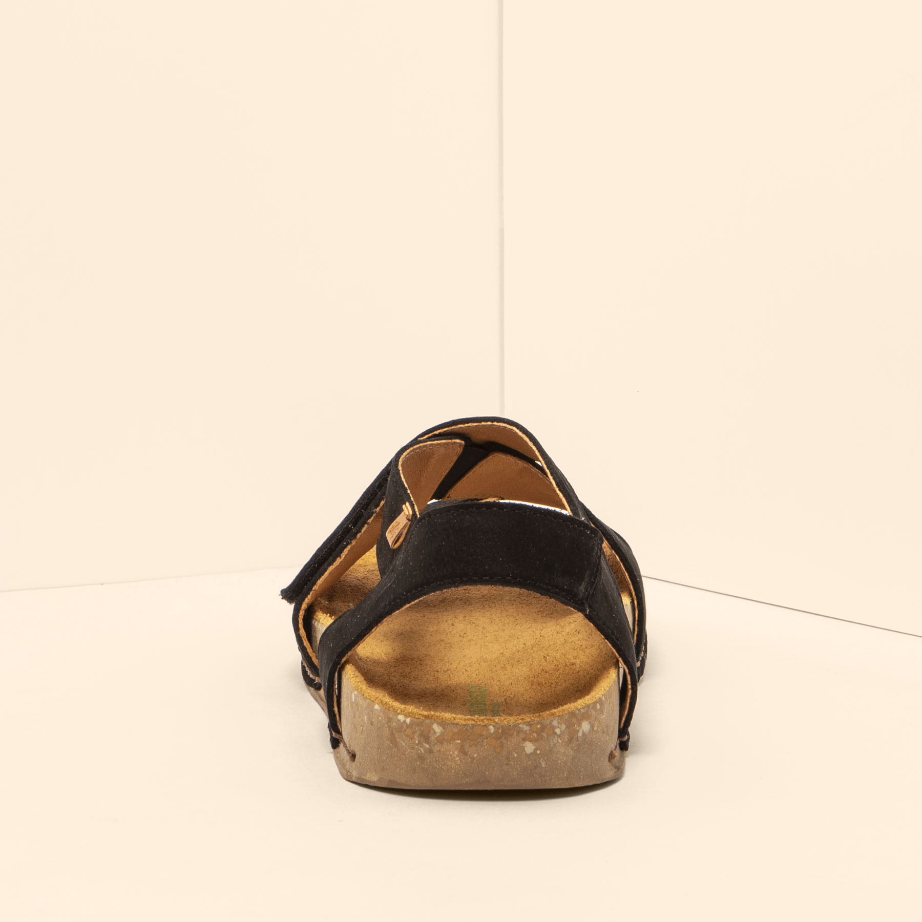 gid://shopify/Product/15700499071308_5