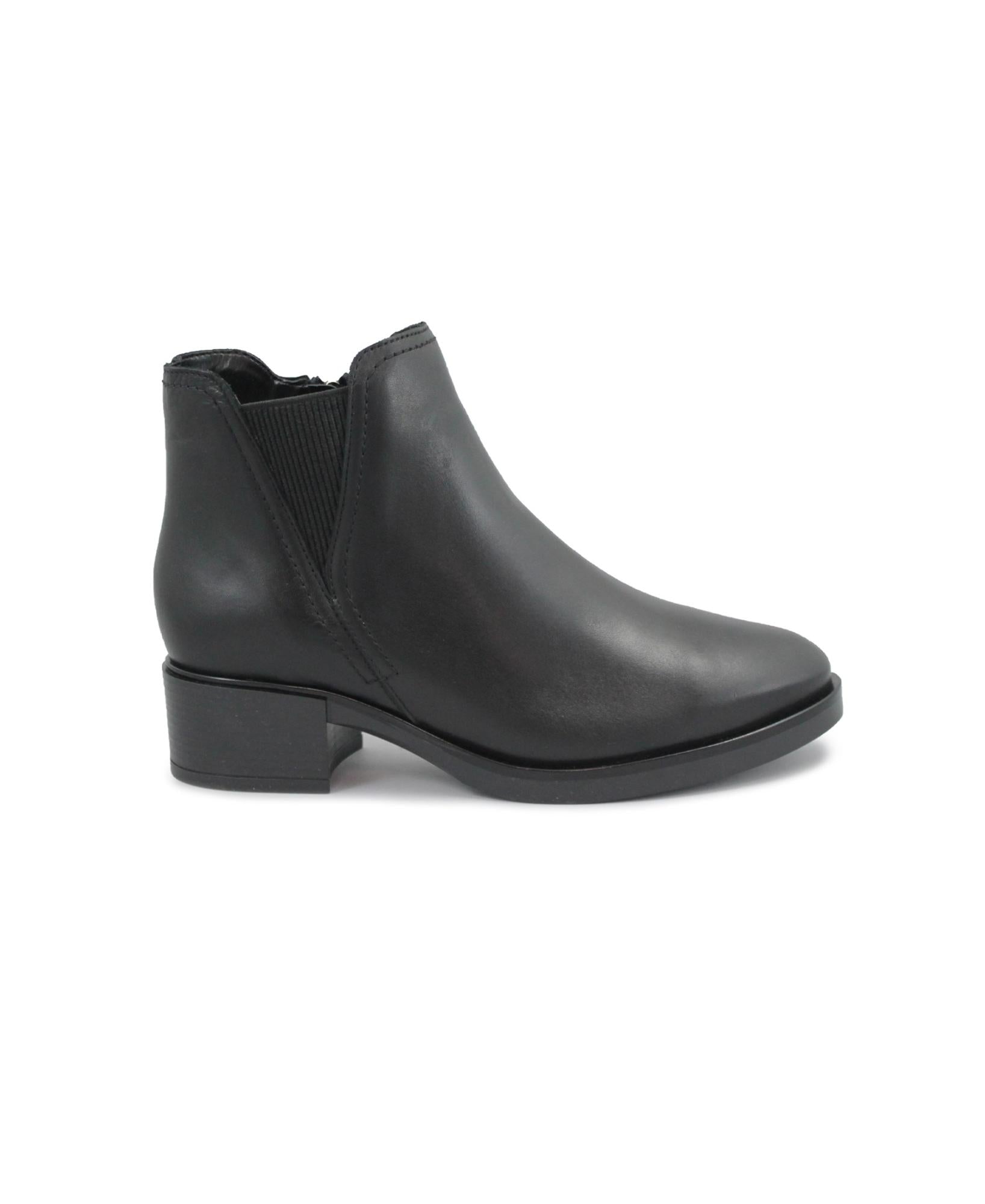 gid://shopify/Product/15737809174860_1