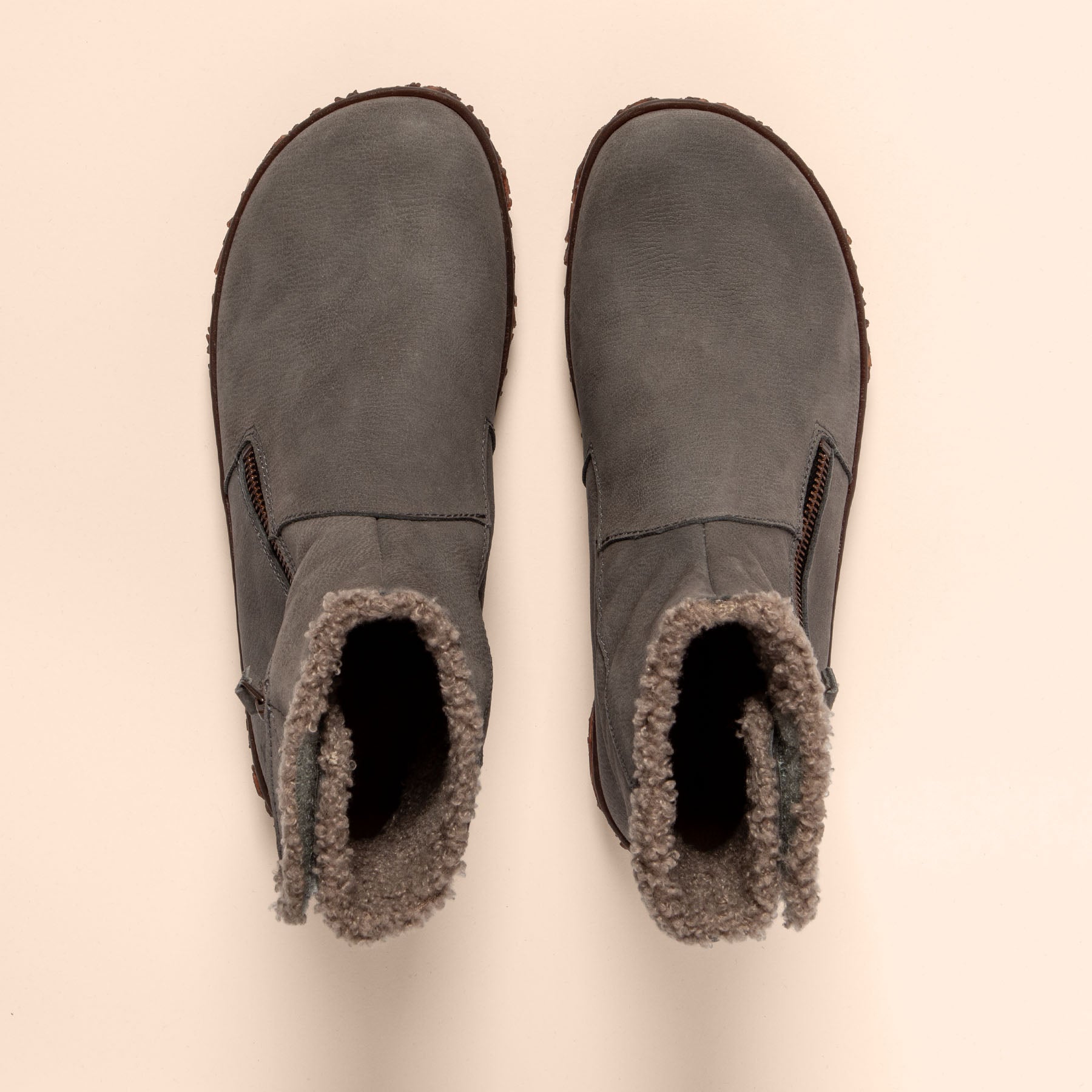 gid://shopify/Product/15700802208076_4