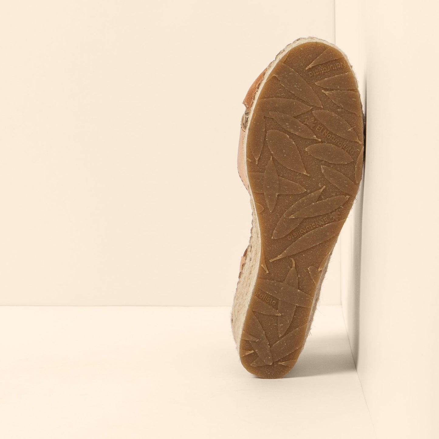gid://shopify/Product/15791437185356_3