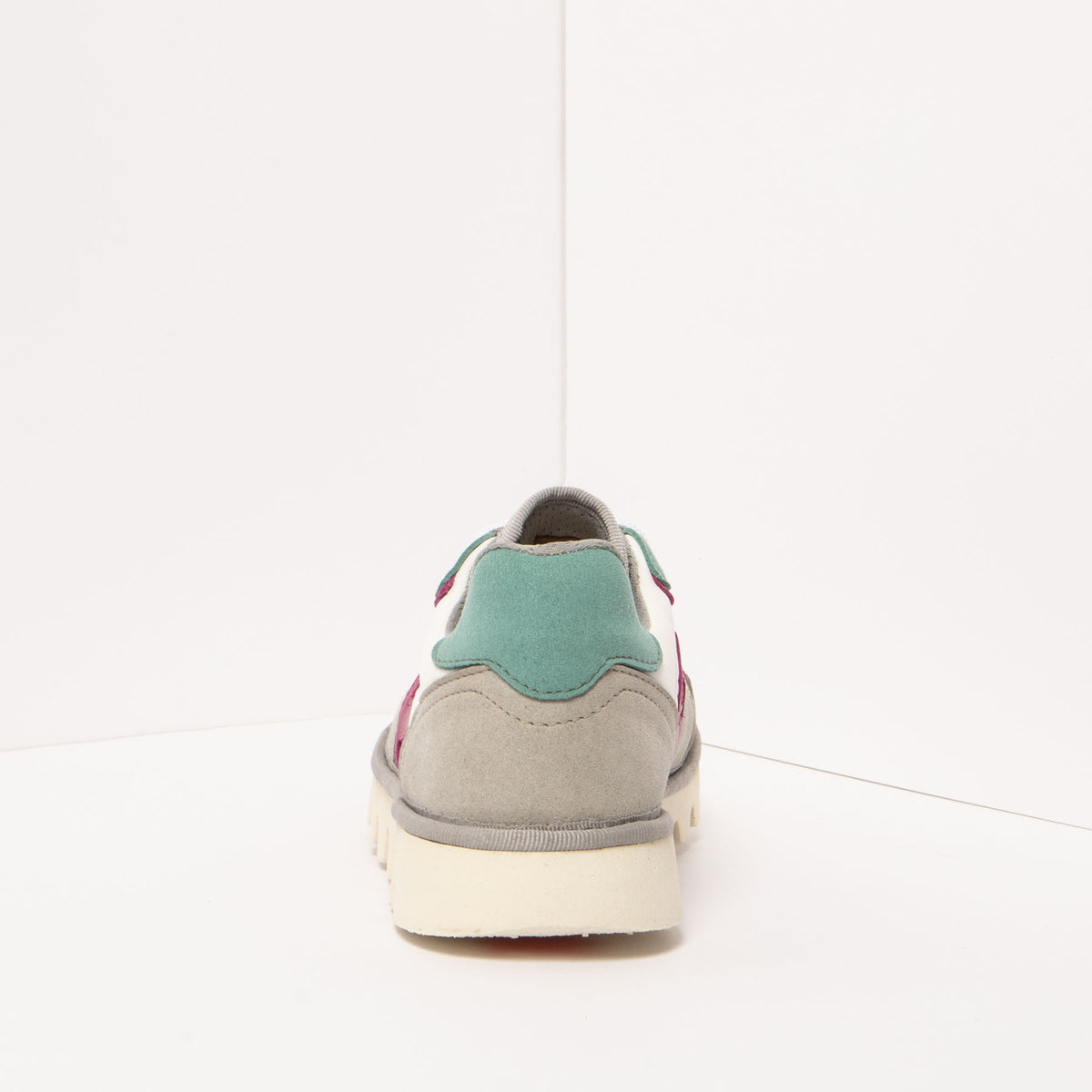 gid://shopify/Product/16171380932940_8