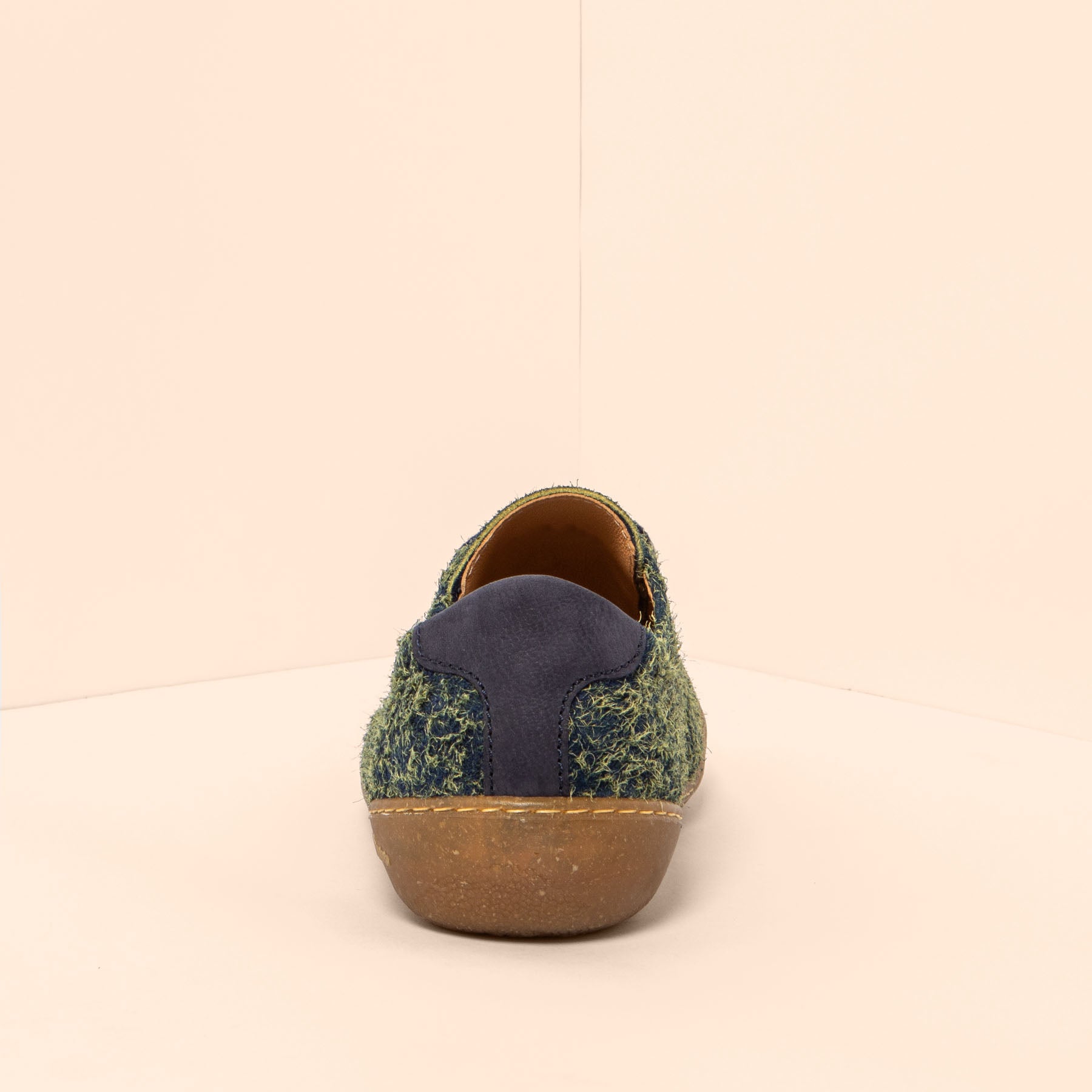 gid://shopify/Product/15700859552076_5
