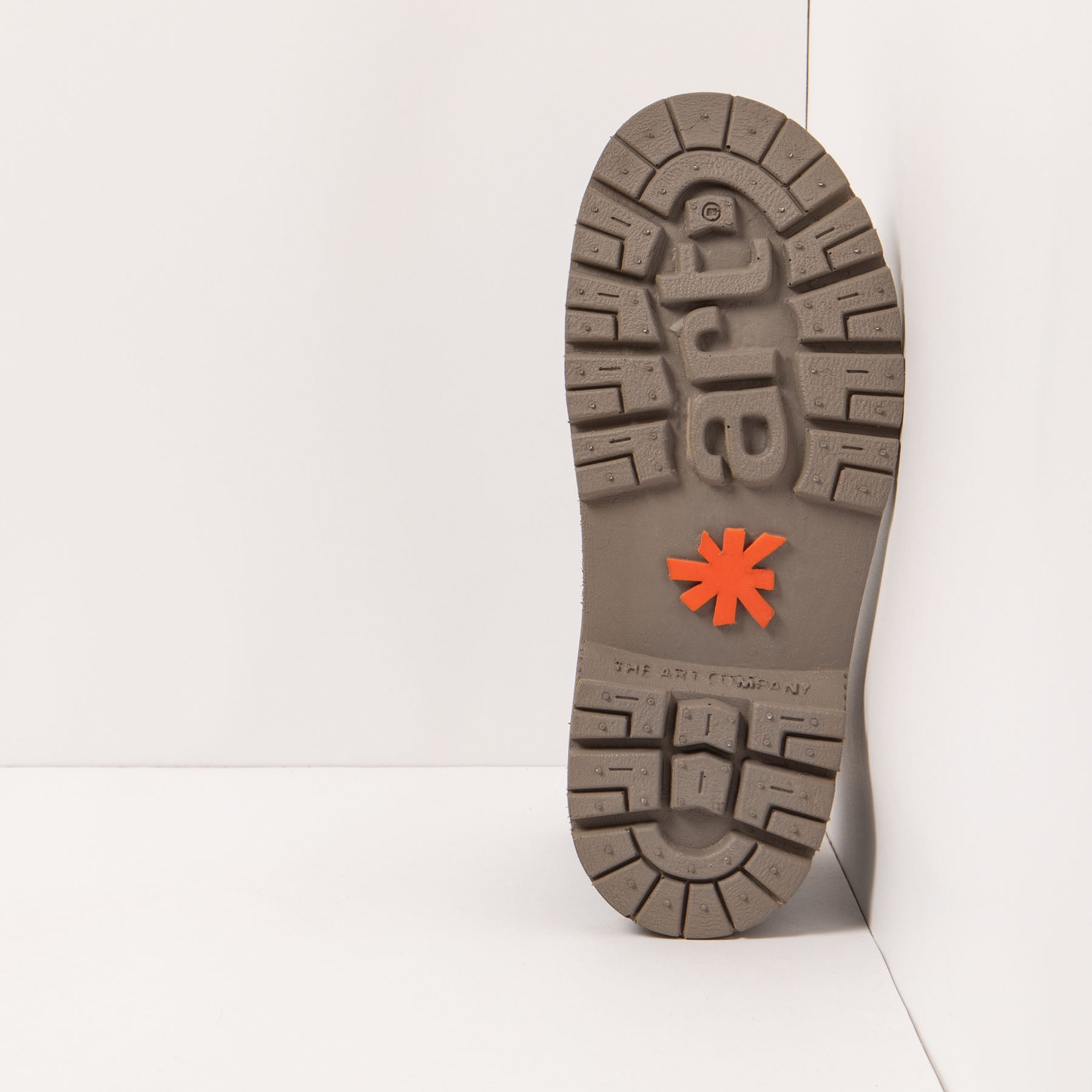 gid://shopify/Product/15694293565772_3