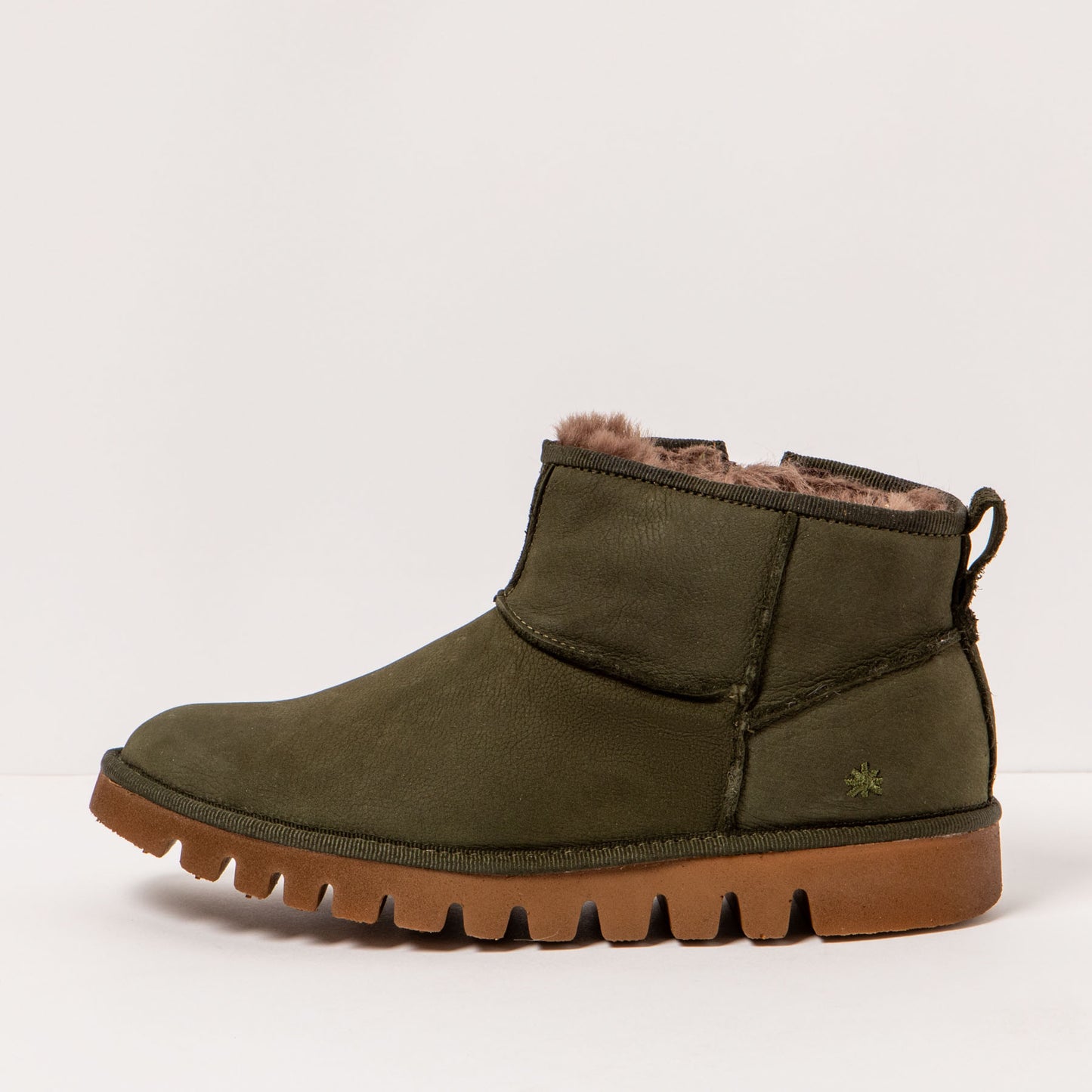 gid://shopify/Product/15694115569996_1
