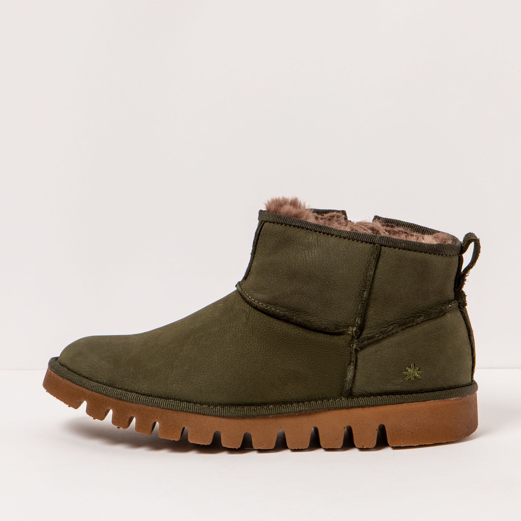 gid://shopify/Product/15694115569996_1