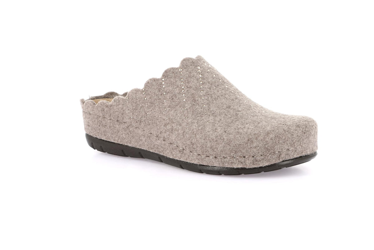 gid://shopify/Product/16106373710156_1