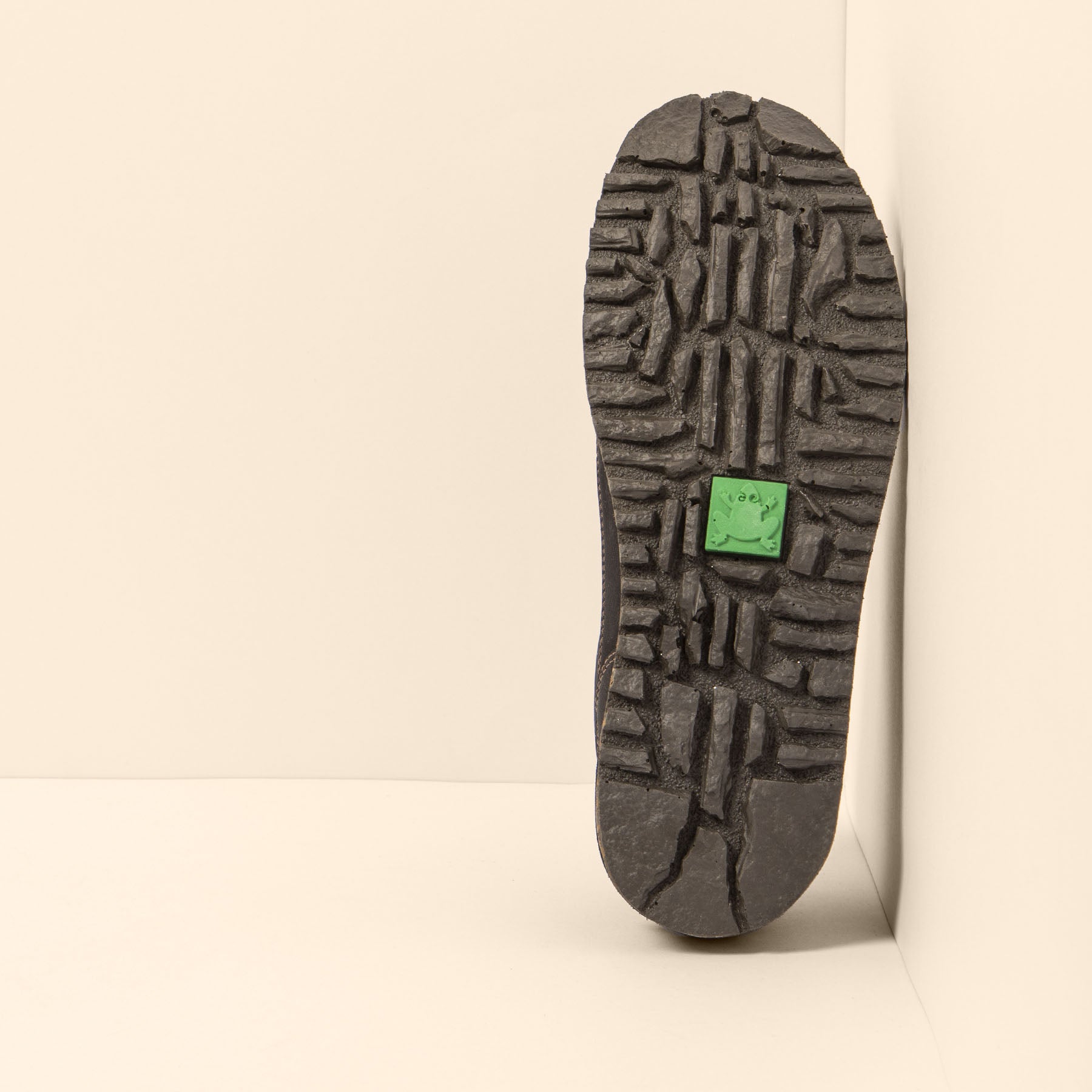 gid://shopify/Product/15700031275340_3