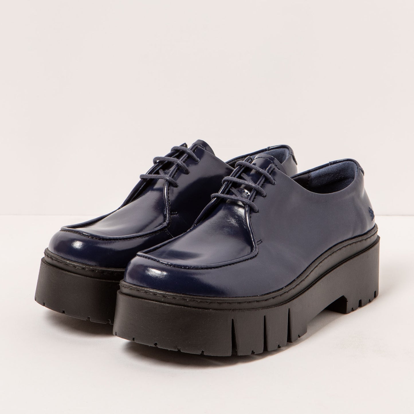 gid://shopify/Product/15694208139596_2