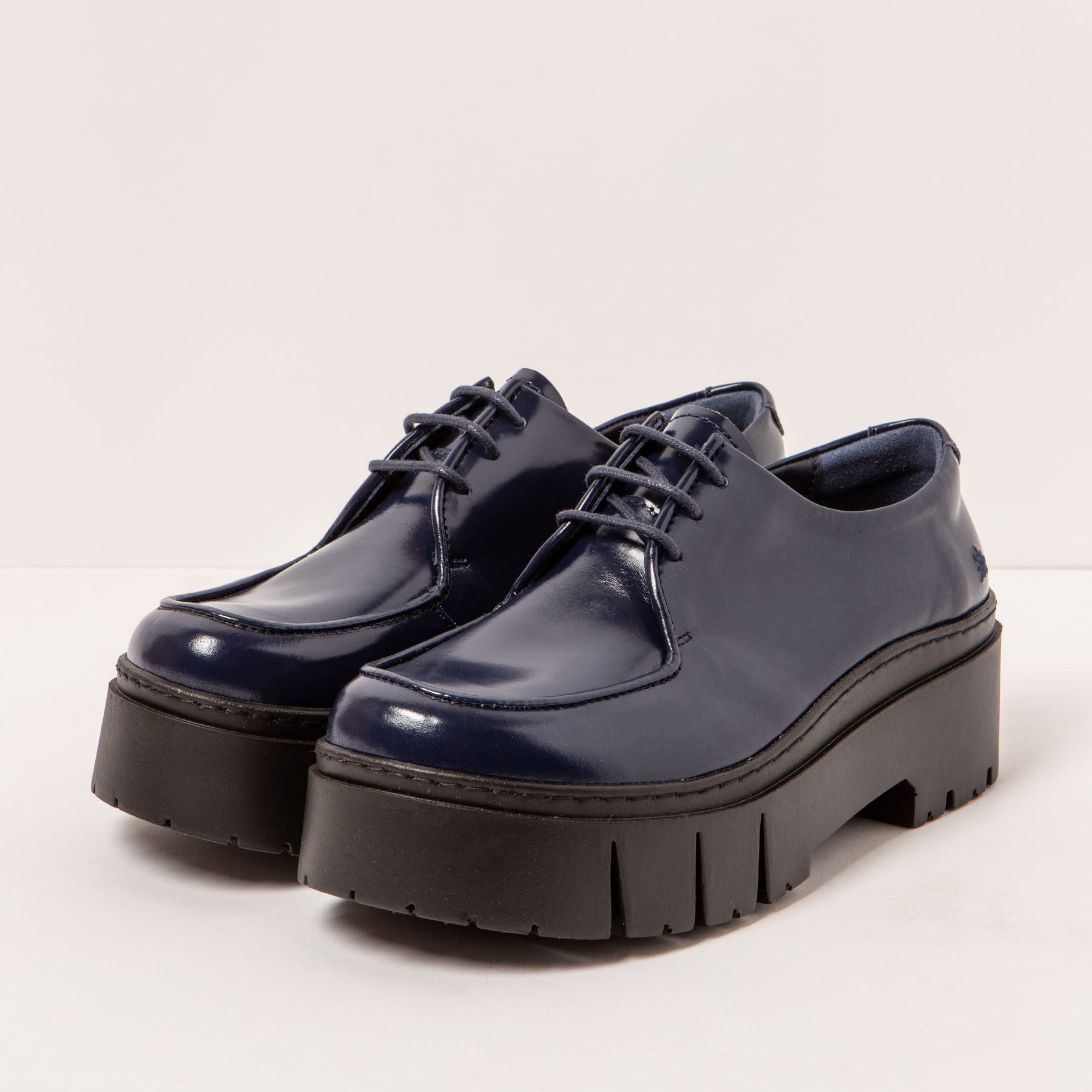 gid://shopify/Product/15694208139596_2