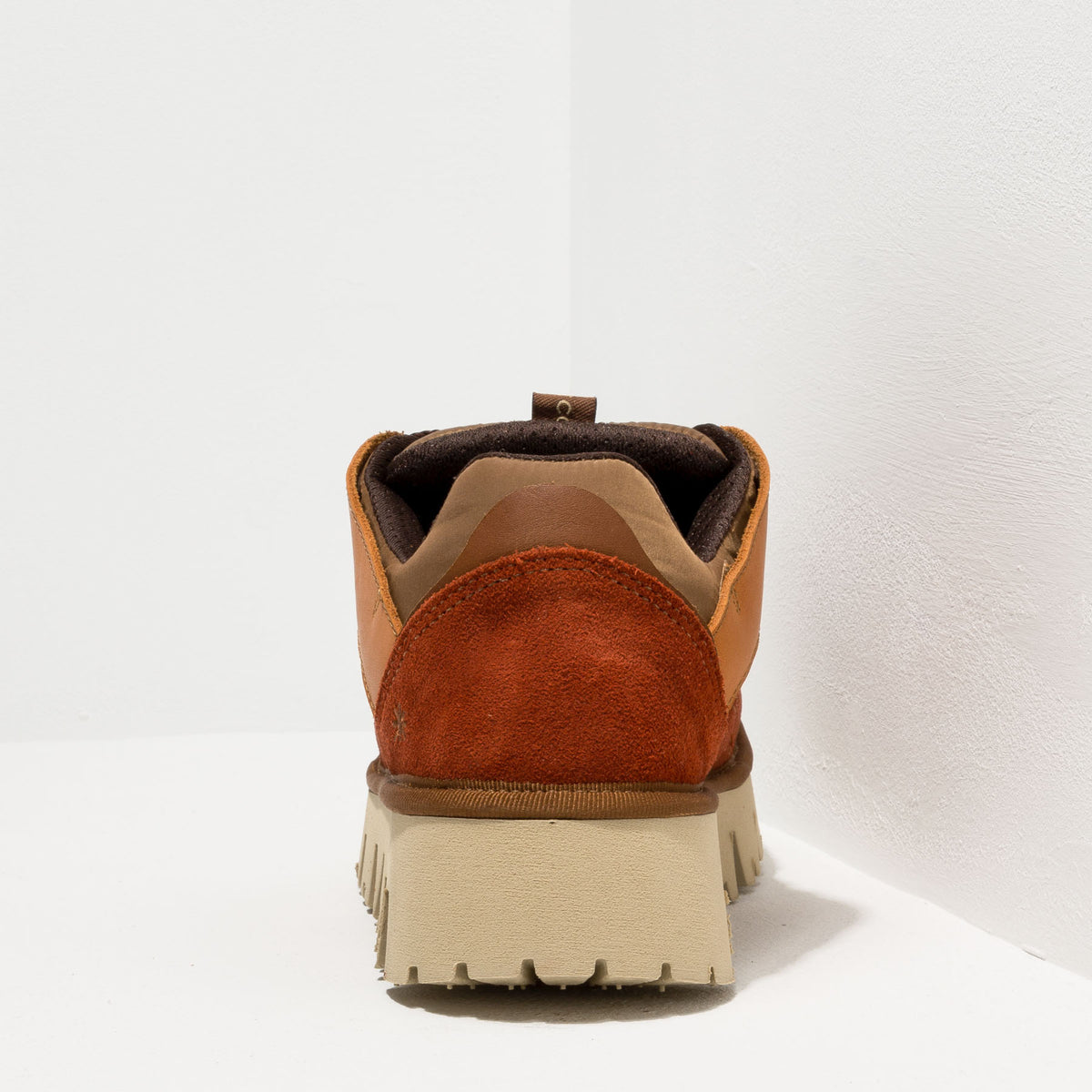 gid://shopify/Product/16171541397836_5