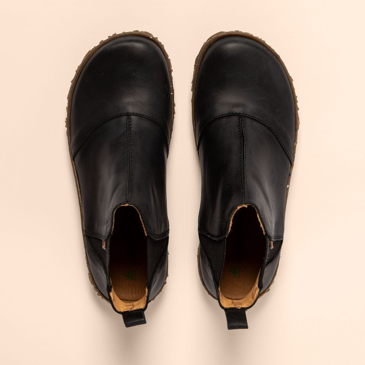 gid://shopify/Product/16124550906188_4