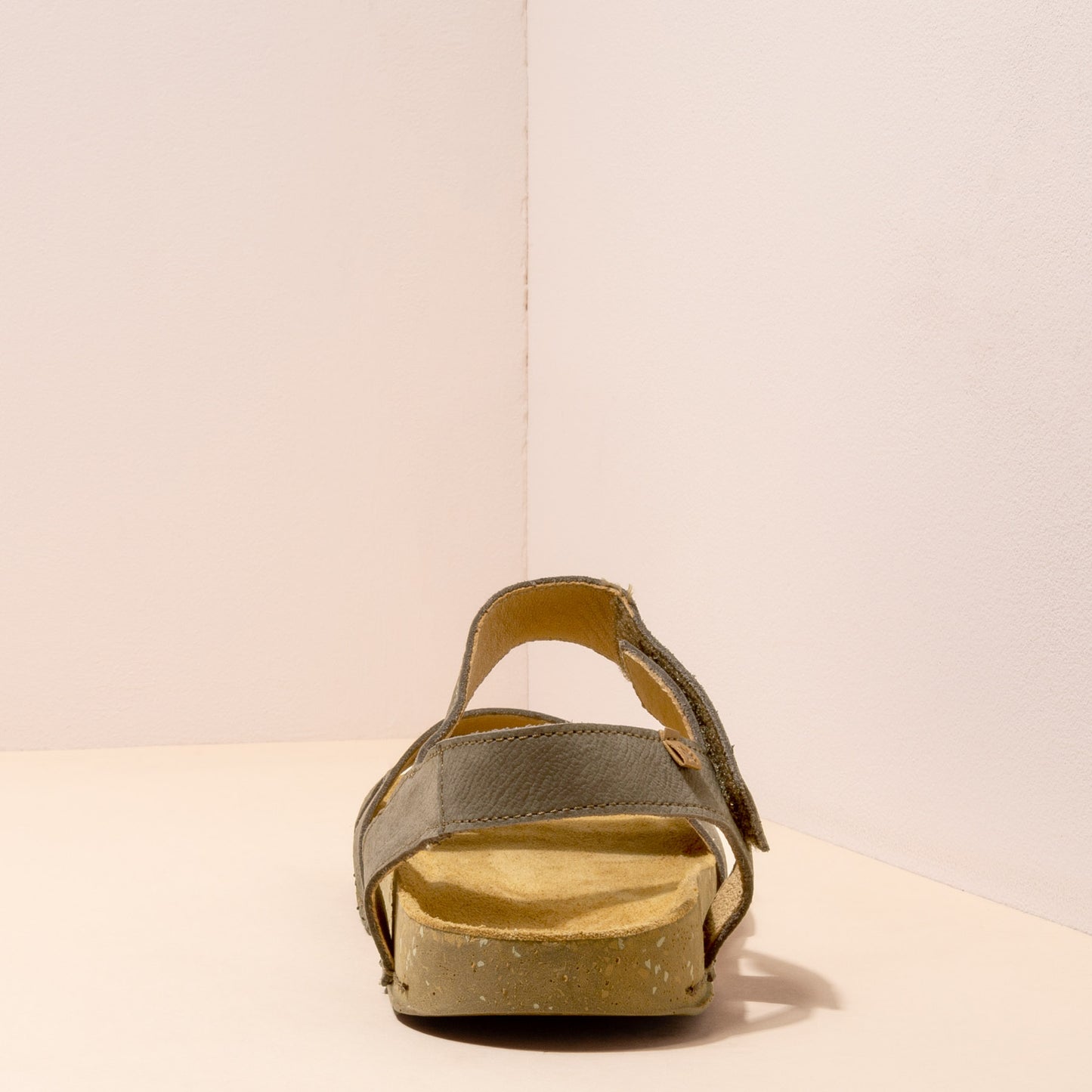 gid://shopify/Product/15700059128140_8