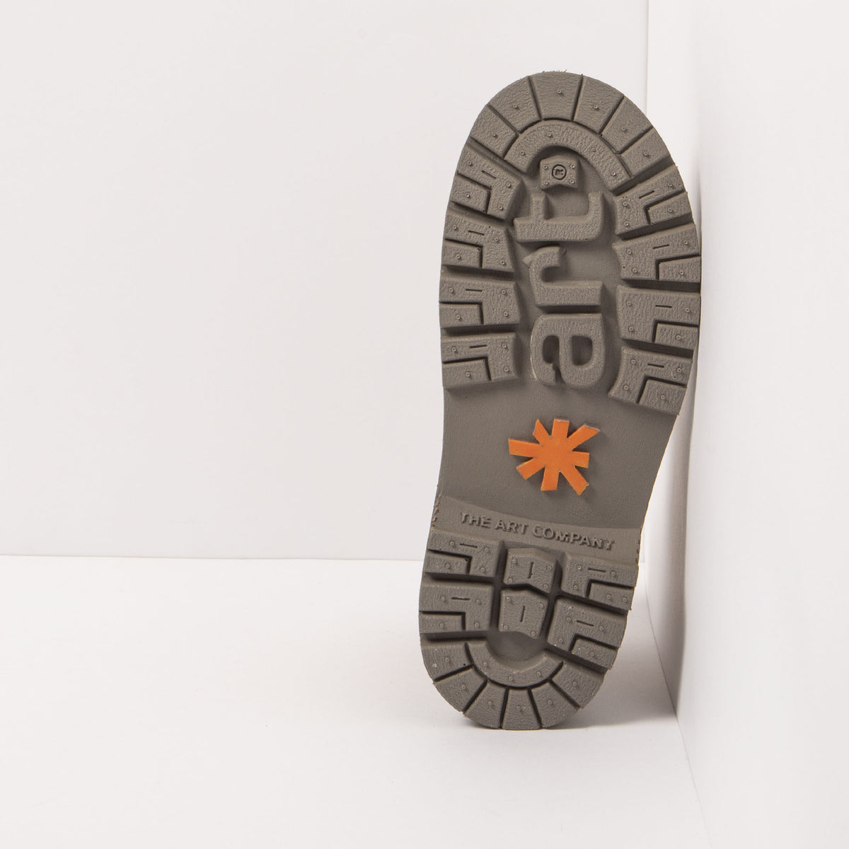 gid://shopify/Product/16171562336588_6