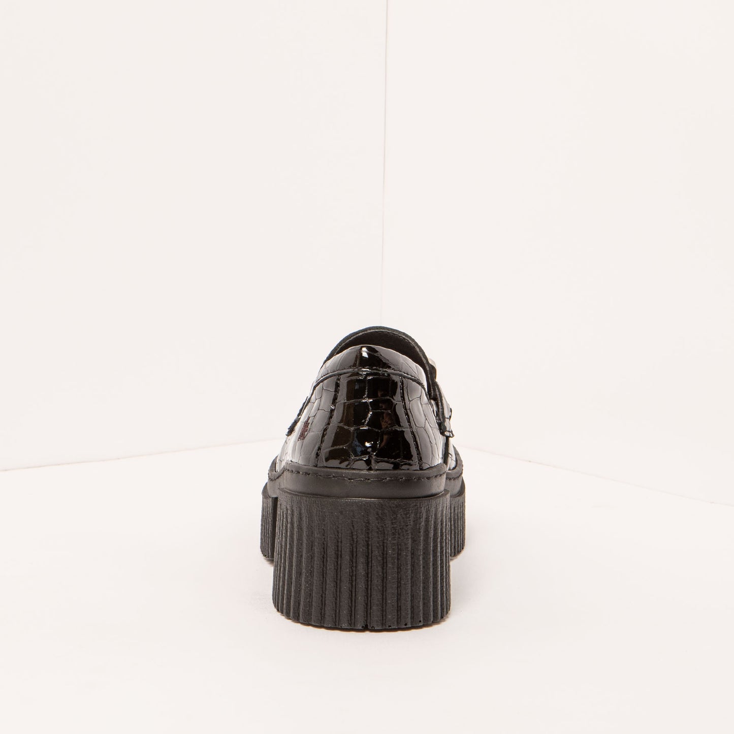 gid://shopify/Product/15693870498124_5