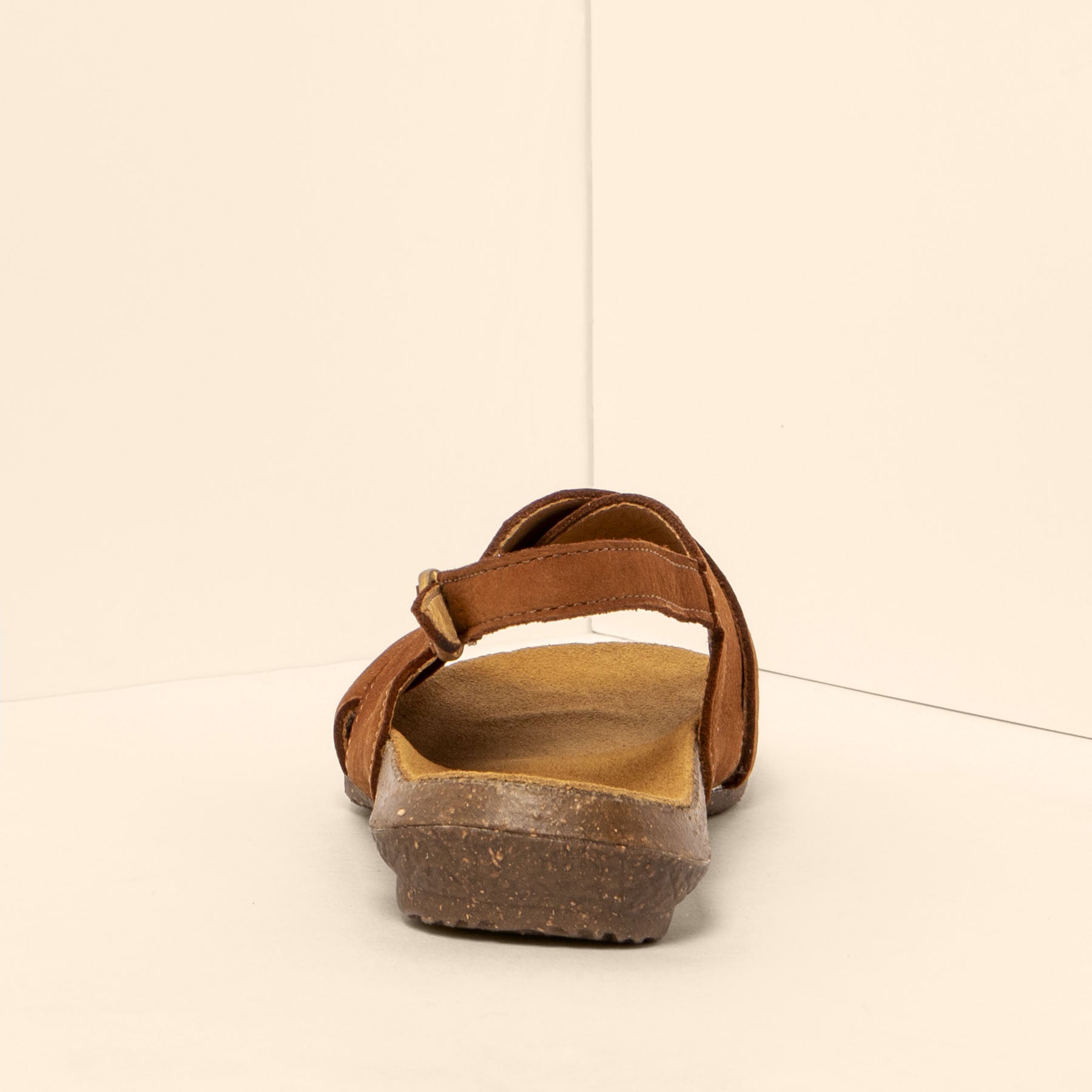 gid://shopify/Product/15700373176652_5