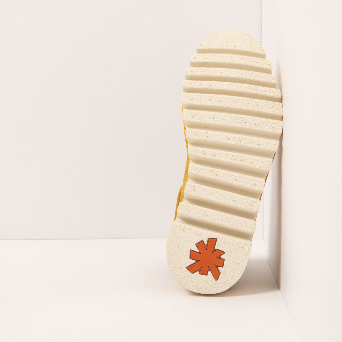 gid://shopify/Product/16172029149516_3