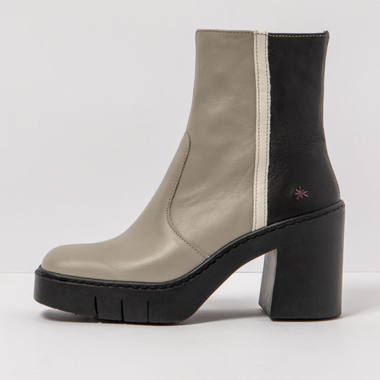 gid://shopify/Product/16171790827852_1