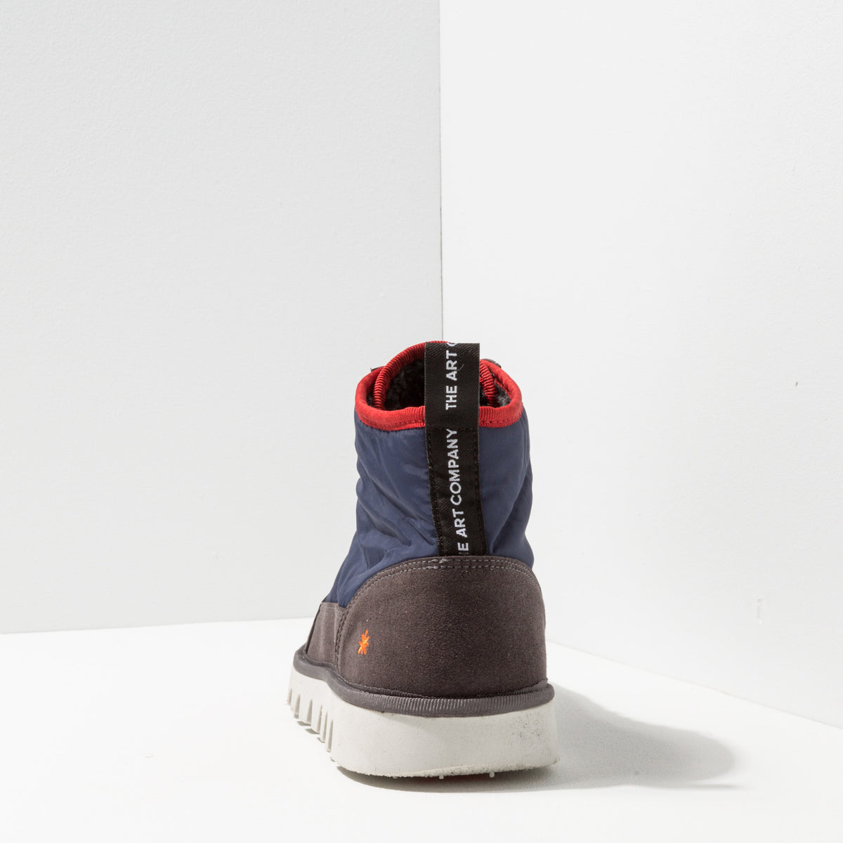 gid://shopify/Product/16171356160332_5