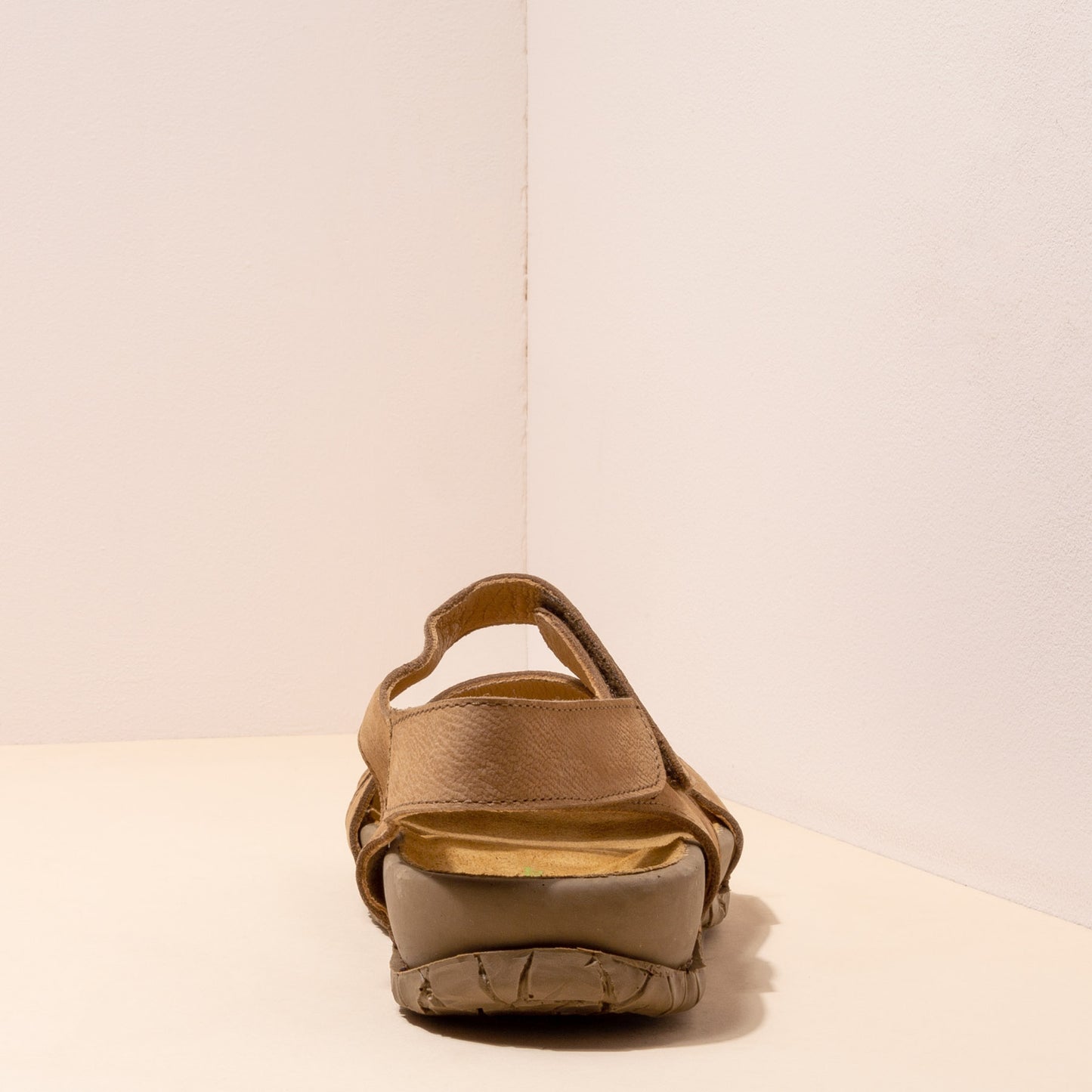 gid://shopify/Product/15700128727372_5