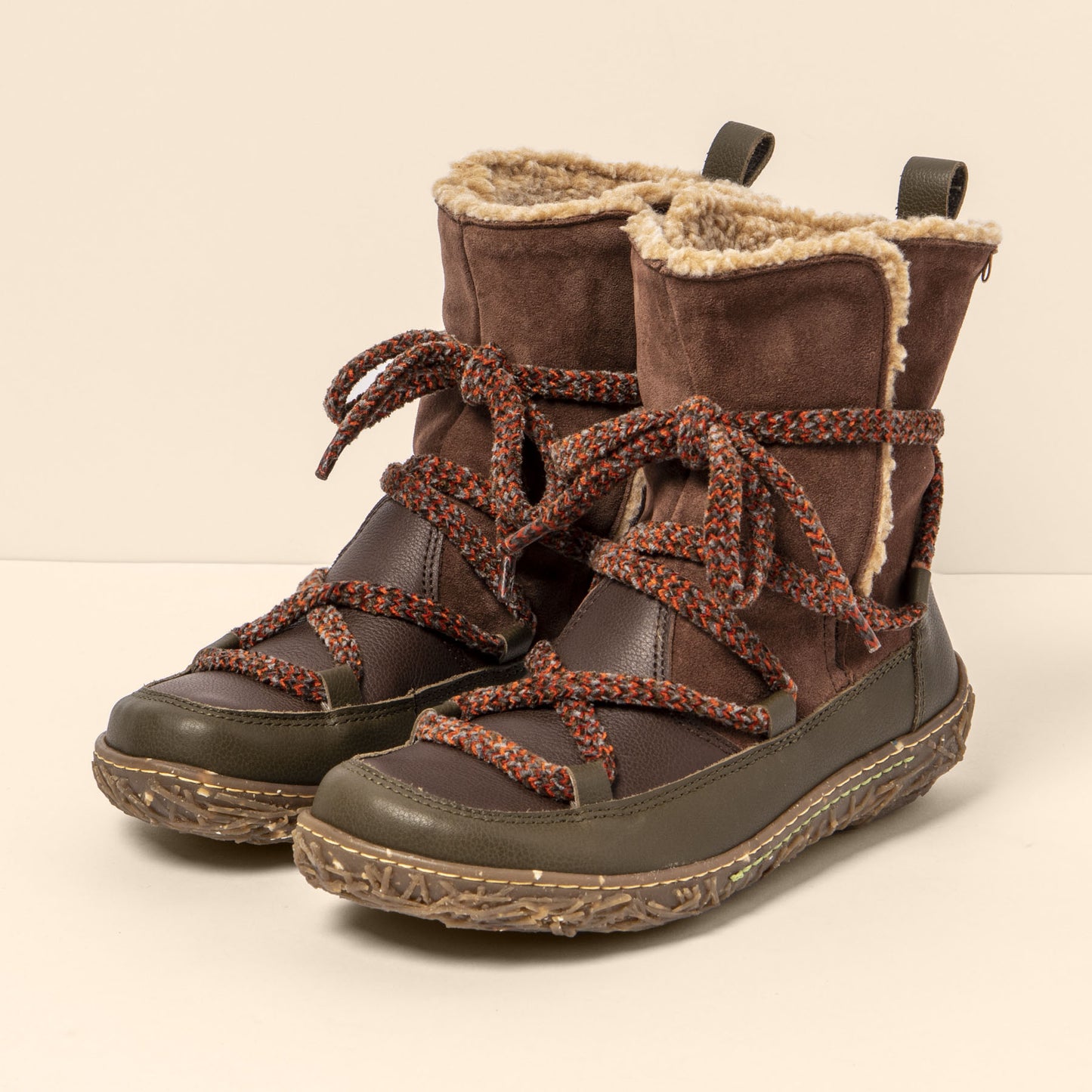gid://shopify/Product/15699975831884_5