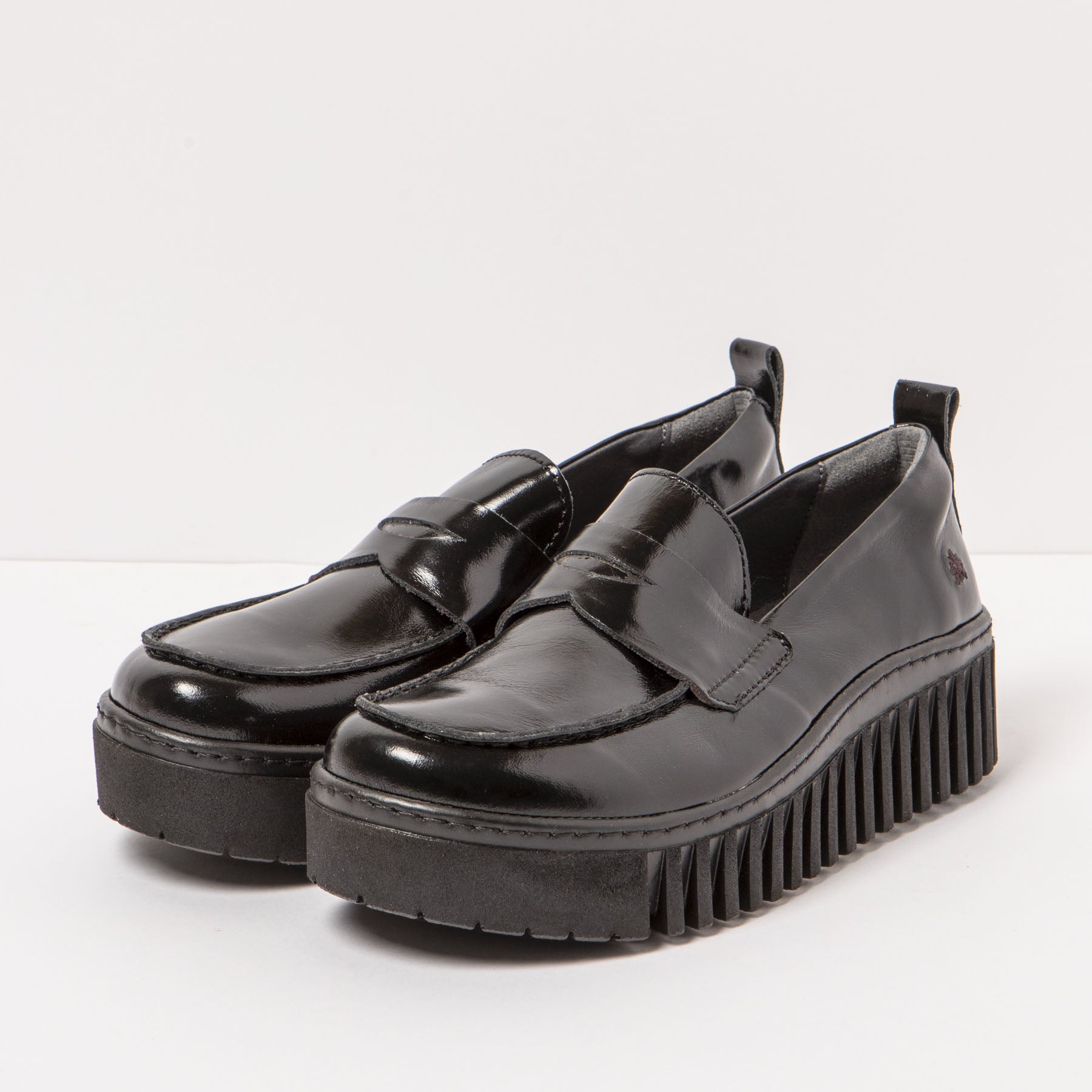 gid://shopify/Product/15785720578380_5