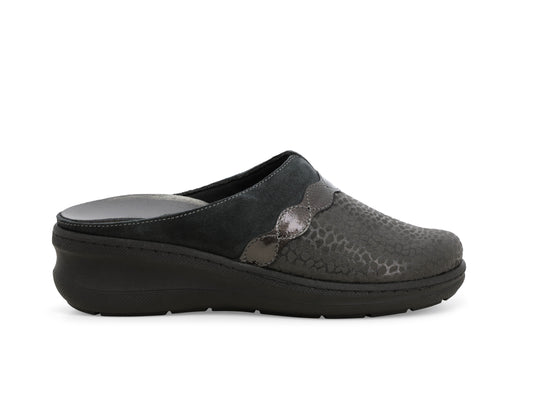 gid://shopify/Product/16118200271180_1