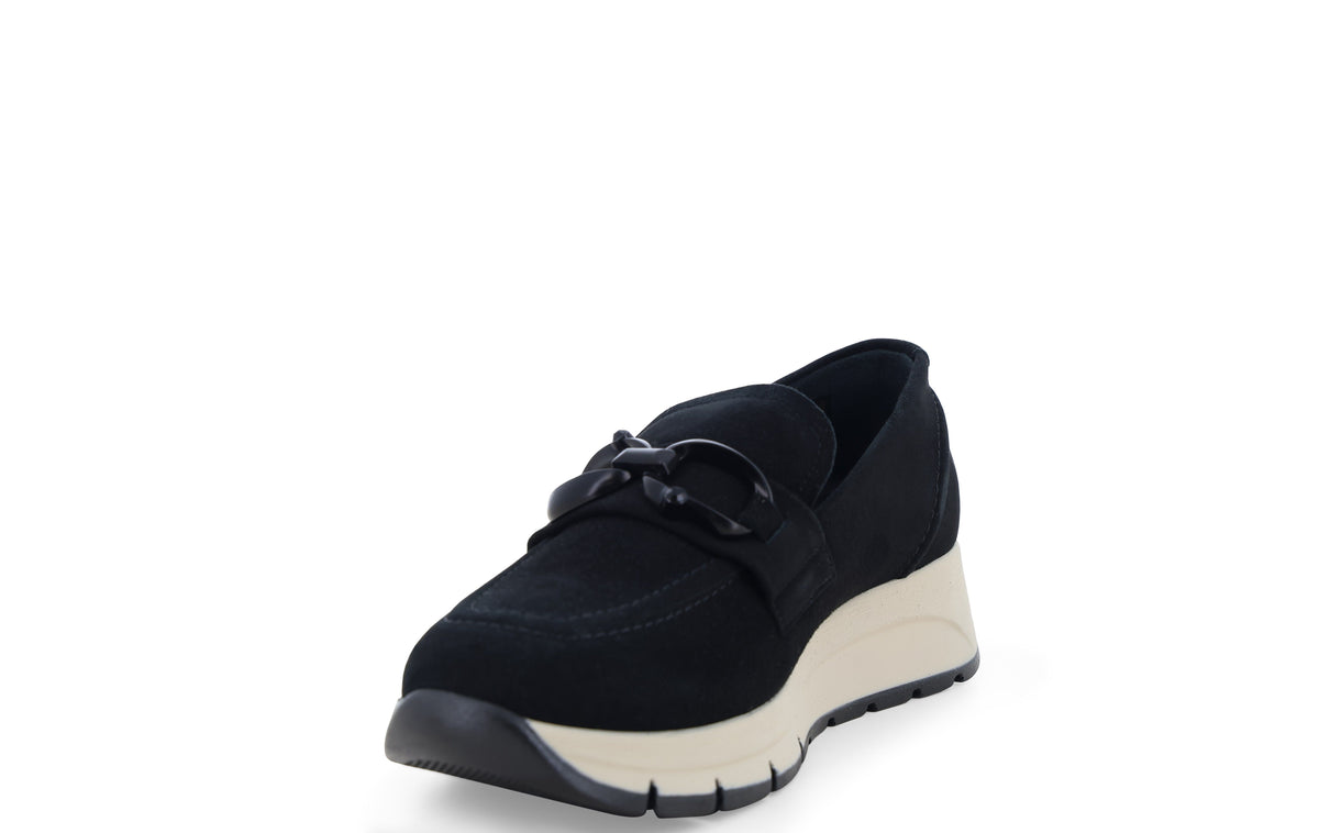 gid://shopify/Product/16156557115724_3