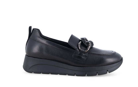 gid://shopify/Product/16118226485580_1