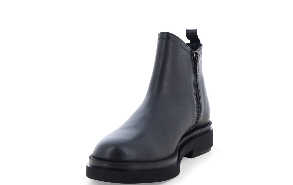 gid://shopify/Product/16156559311180_3