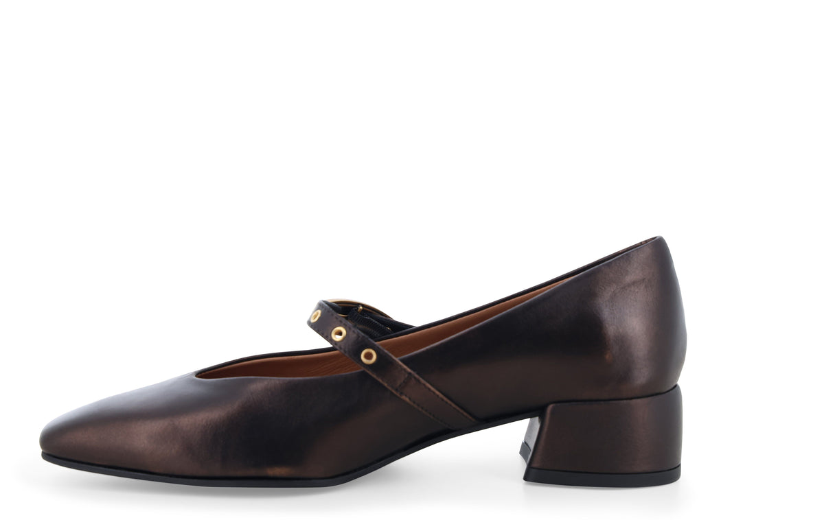 gid://shopify/Product/16156562325836_4