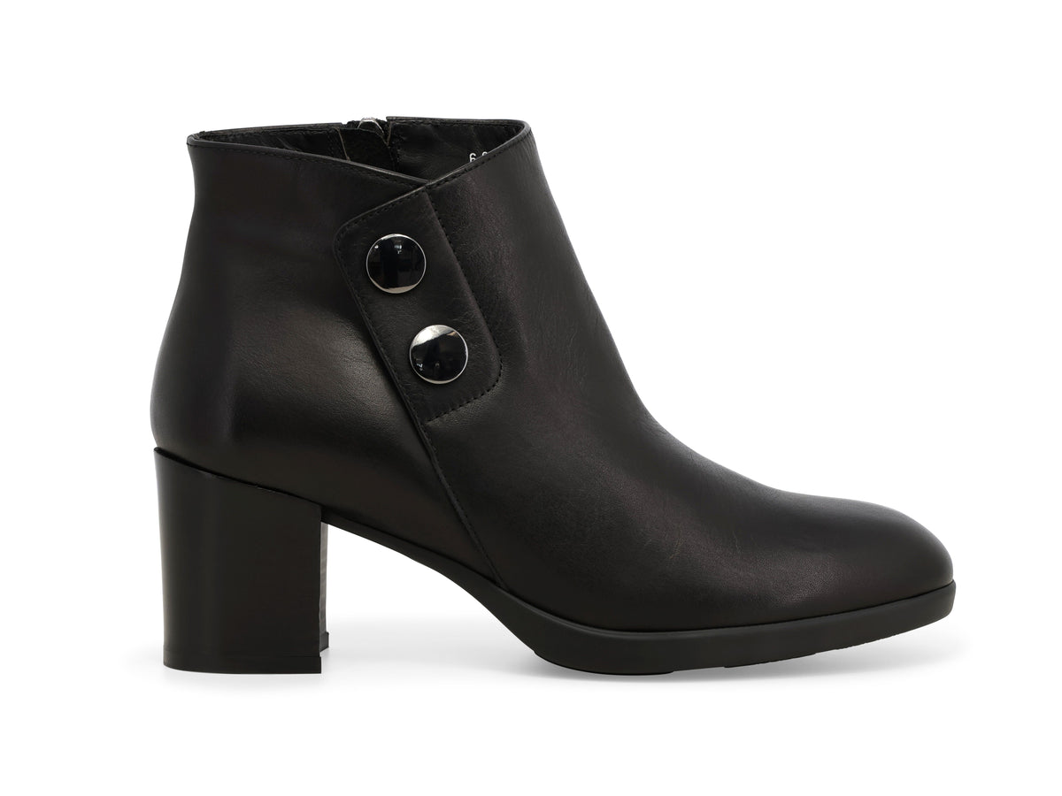 gid://shopify/Product/16156563374412_1