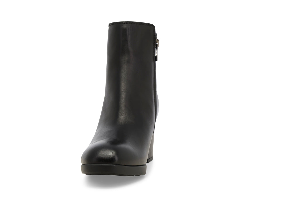 gid://shopify/Product/16118458450252_3
