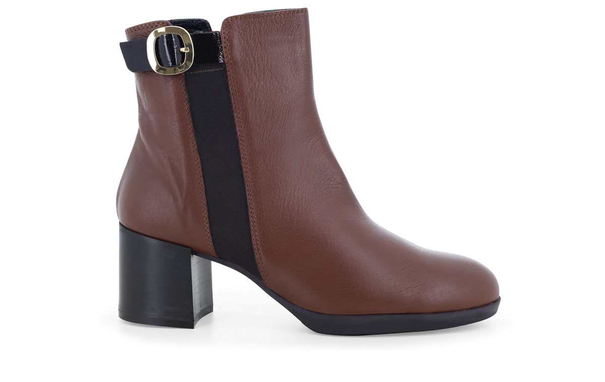 gid://shopify/Product/16156565045580_1