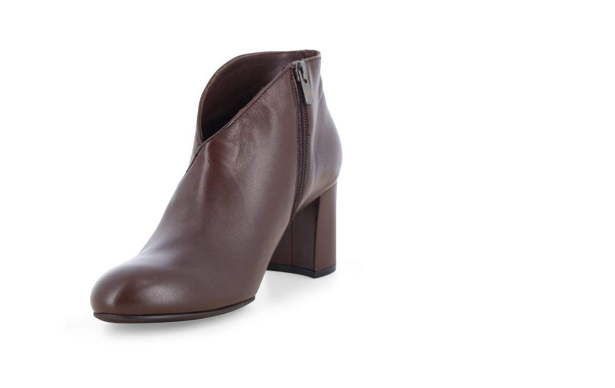 gid://shopify/Product/16118462349644_3