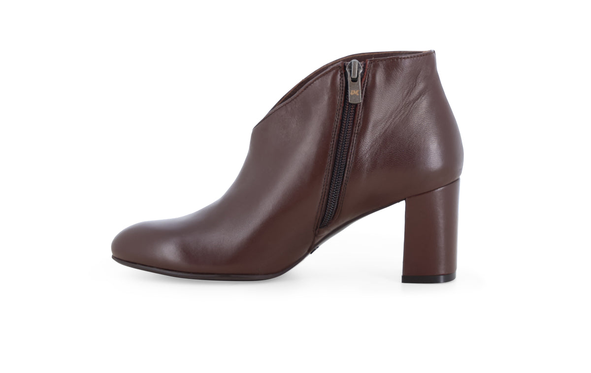 gid://shopify/Product/16118462349644_4
