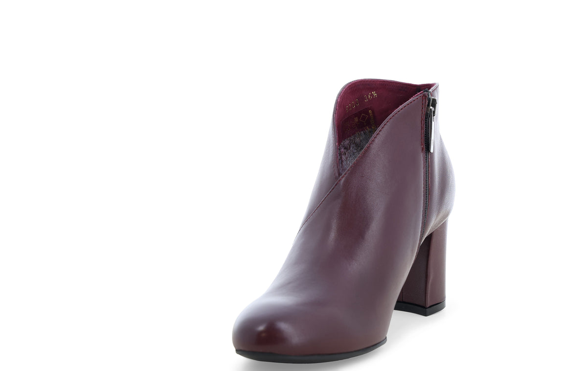 gid://shopify/Product/16118464151884_3