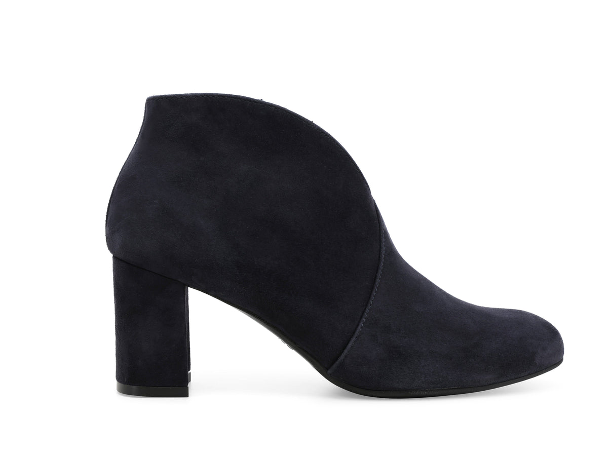 gid://shopify/Product/16118464708940_1