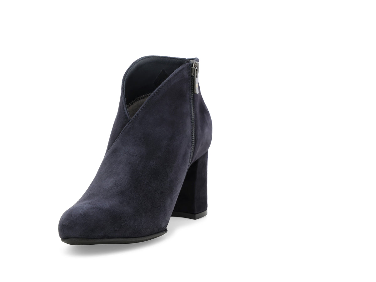 gid://shopify/Product/16118464708940_3